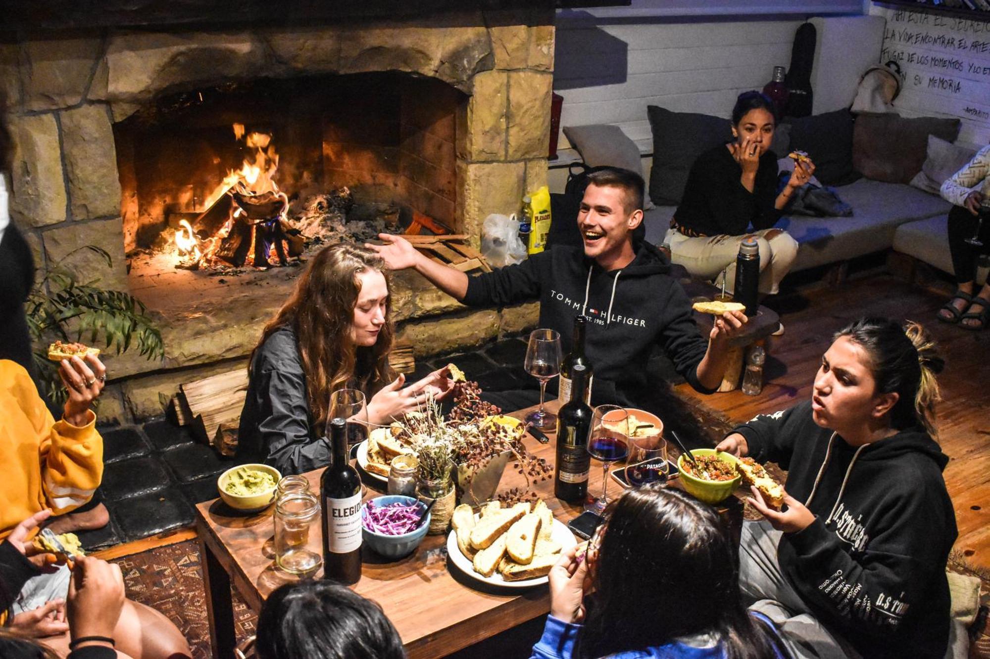 סן קרלוס דה ברילוצ'ה Indomito Hostel מראה חיצוני תמונה